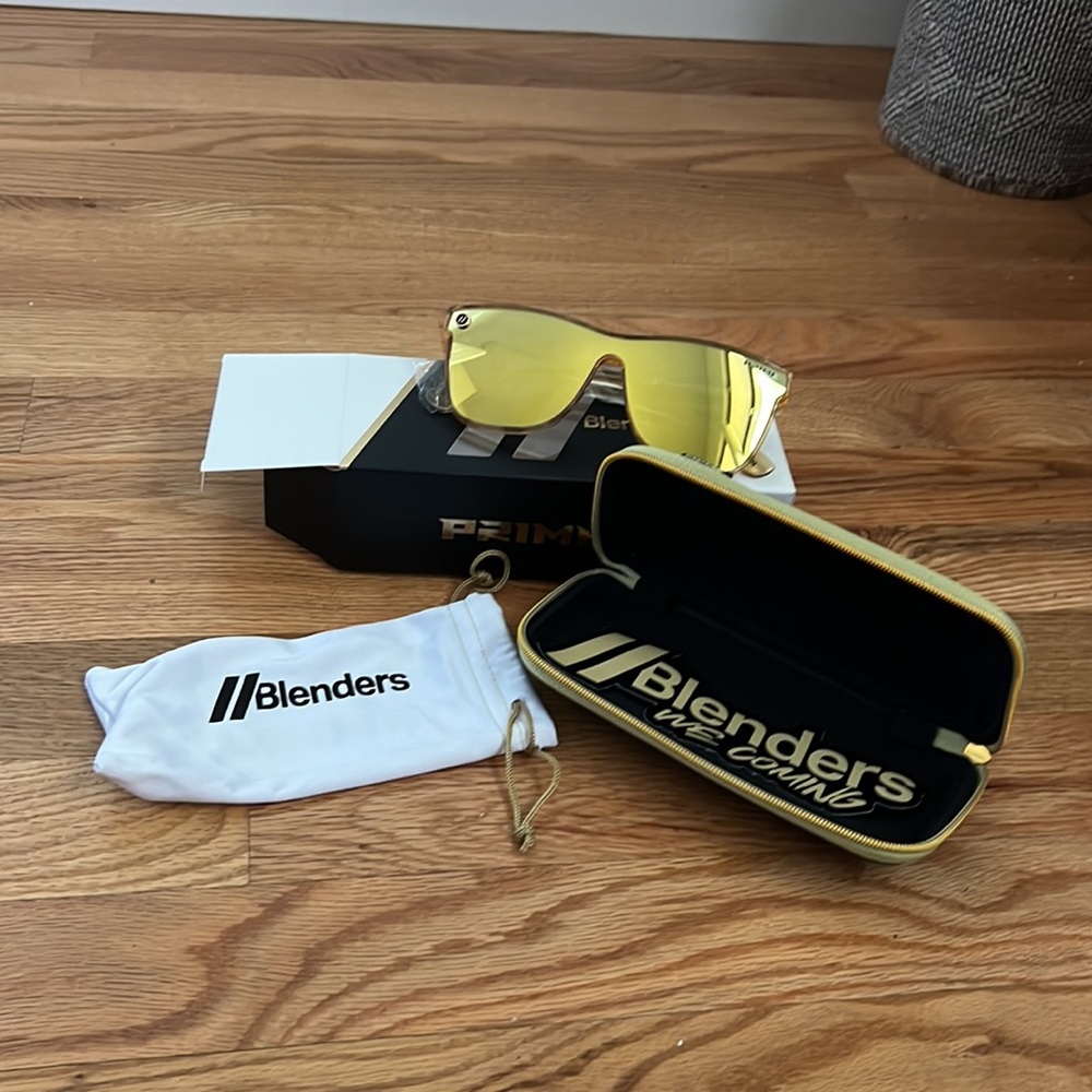 Blenders Prime 21 Gold Sunglasses